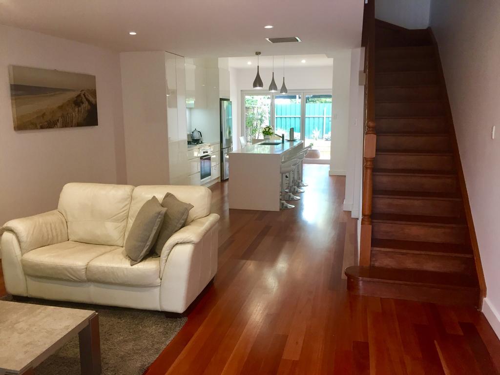 Villa Chic Townhouse In North Adelaïde Extérieur photo