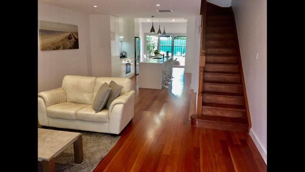 Villa Chic Townhouse In North Adelaïde Extérieur photo